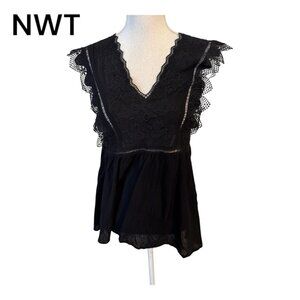 NWT GORGEOUS BLACK TOP w/LACE DETAIL XSMALL #D
